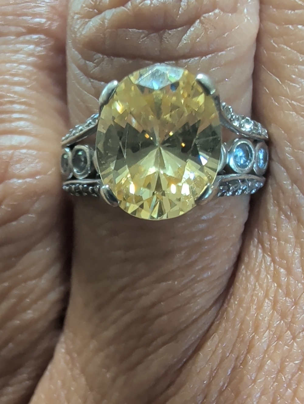 Gorgeous Yellow Sapphire CZ Size 7 Art Deco Style Silver Ring
